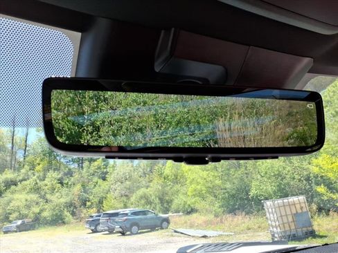 Used 2025 Toyota Sequoia TRD Pro AWD/4WD image 28
