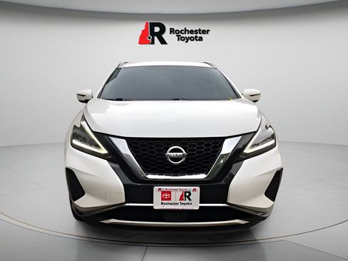 Used 2019 Nissan Murano SV AWD/4WD image 2