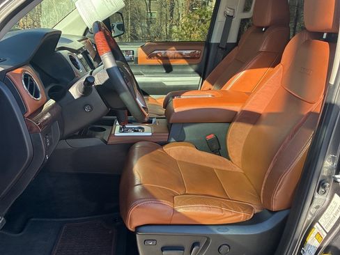 Used 2021 Toyota Tundra 1794 Edition image 5