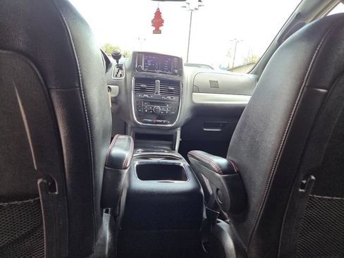 Used 2020 Dodge Grand Caravan GT FWD image 39