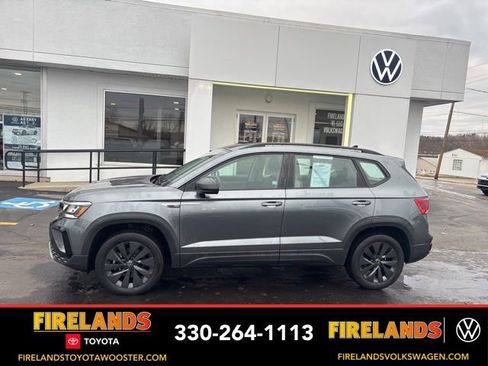 Used 2023 Volkswagen Taos S image 2