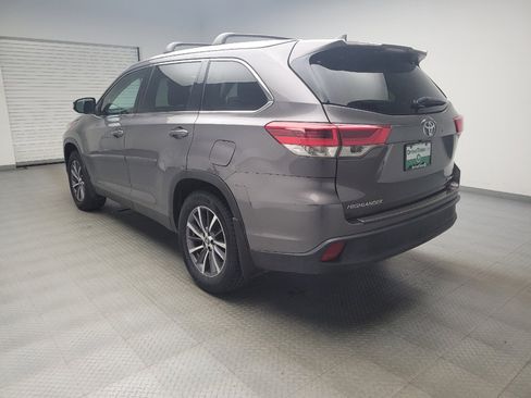 Used 2019 Toyota Highlander XLE w/ Protection Package #3 AWD/4WD image 5