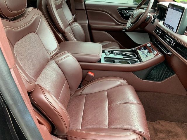 Used 2023 Lincoln Aviator Black Label w/ Jet Package AWD/4WD image 12