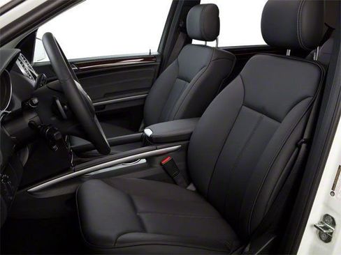 Used 2010 Mercedes-Benz GL 450 4MATIC w/ Premium 1 Pkg image 8