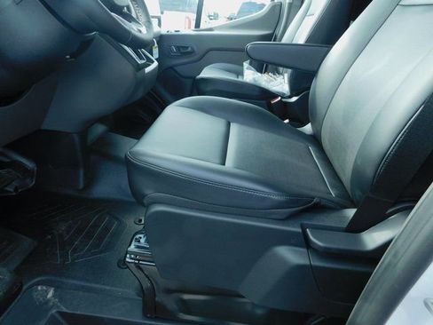 New 2026 Ford Transit 250 148 Medium Roof w/ Load Area Protection Package RWD image 14