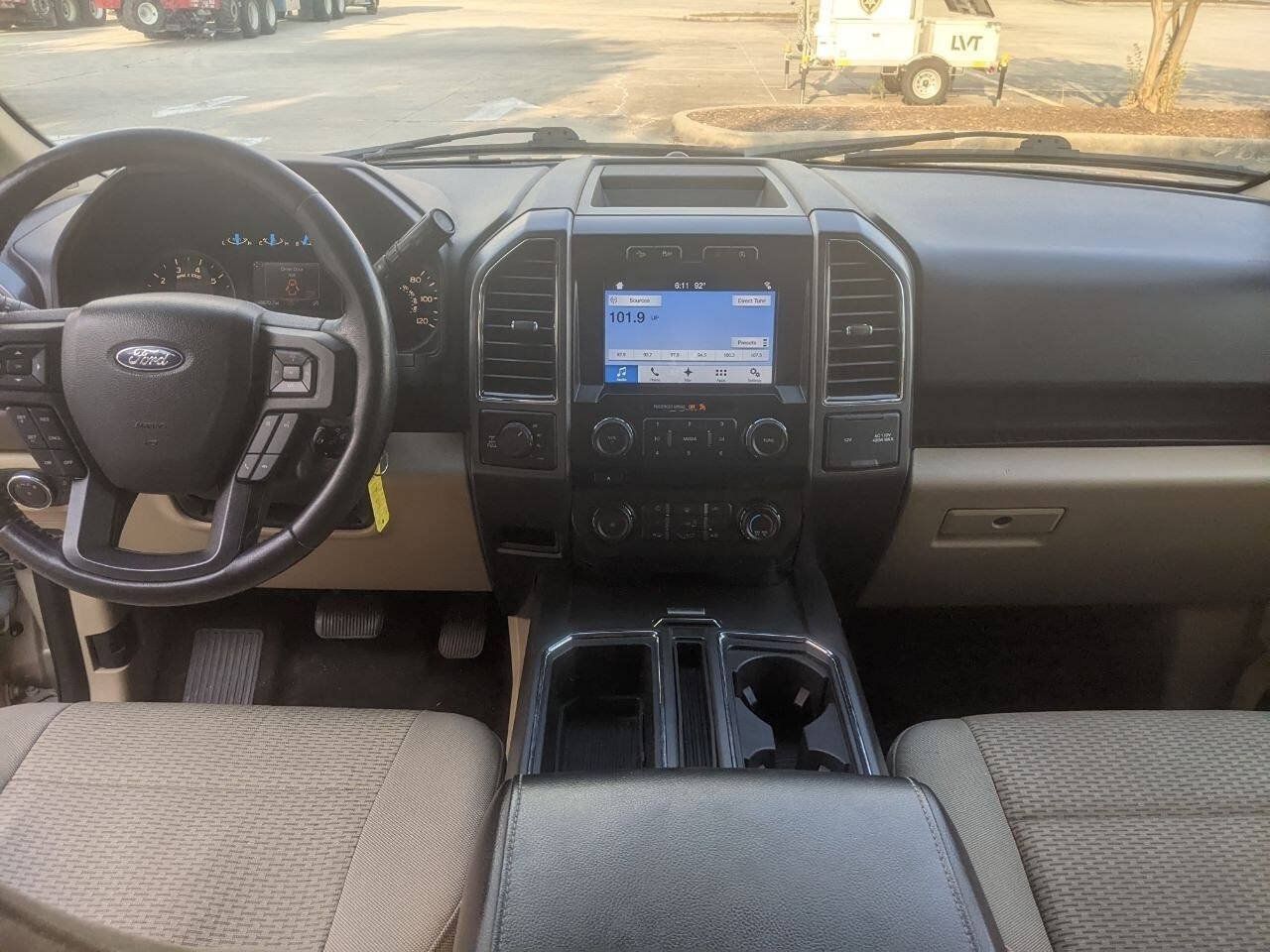 Used 2017 Ford F150 XLT w/ Equipment Group 302A Luxury AWD/4WD image 8