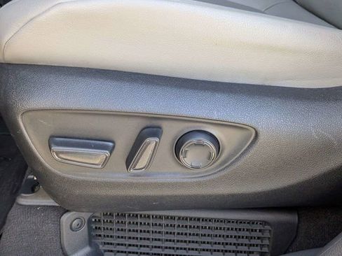 Used 2024 Toyota Sienna XLE FWD image 20