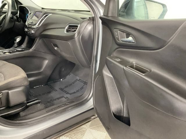 Used 2023 Chevrolet Equinox LT FWD image 17