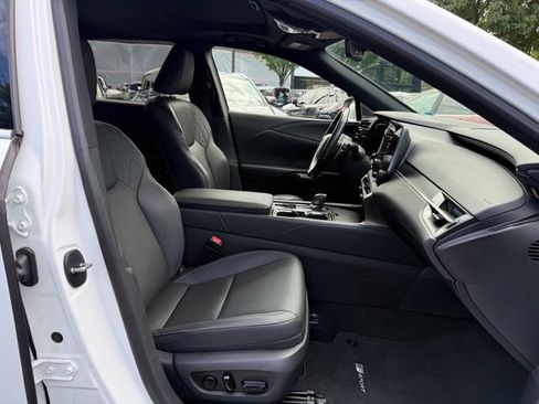 Used 2025 Lexus RX 350h AWD/4WD image 32
