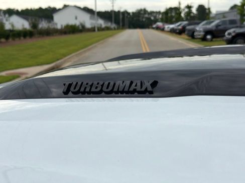 Used 2025 Chevrolet Silverado 1500 Custom Trail Boss w/ Turbomax Blackout Package AWD/4WD image 25