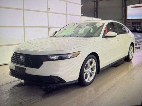 Used 2024 Honda Accord LX image 3