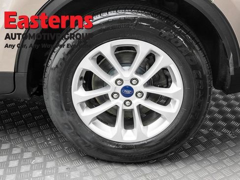 Used 2020 Ford Escape SE AWD/4WD image 8