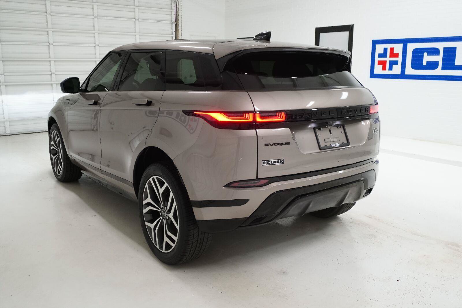Used 2021 Land Rover Range Rover Evoque R-Dynamic S AWD/4WD image 30