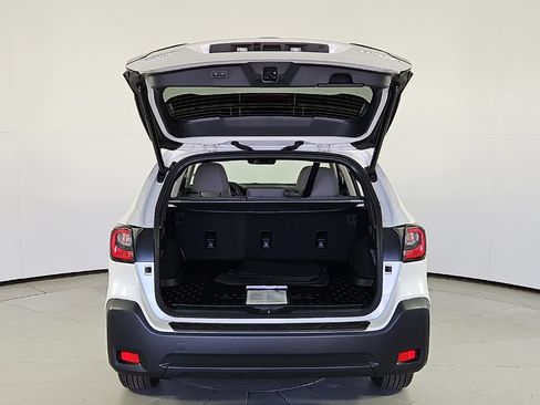 Certified 2025 Subaru Outback Premium AWD/4WD image 10