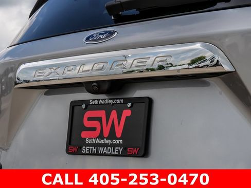 Used 2023 Ford Explorer XLT w/ Equipment Group 202A AWD/4WD image 64