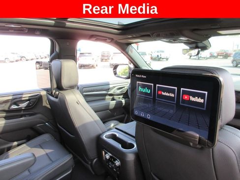 Used 2024 GMC Yukon XL Denali w/ Denali Reserve Package AWD/4WD image 20