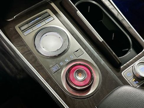 Used 2021 Genesis GV80 2.5T w/ Prestige Package 04 image 18