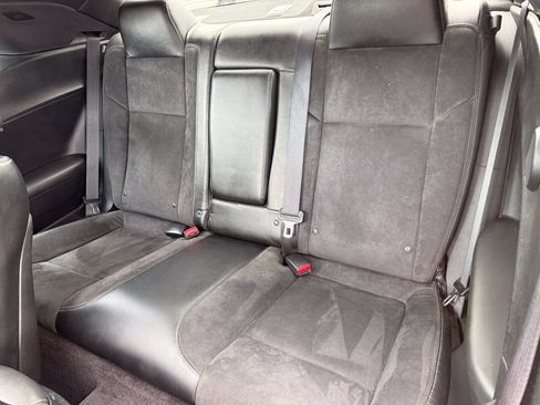 Used 2016 Dodge Challenger R/T Scat Pack w/ Leather Interior Group RWD image 6