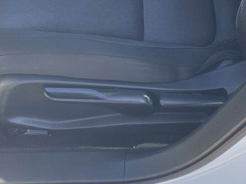 Used 2018 Honda Accord LX image 18