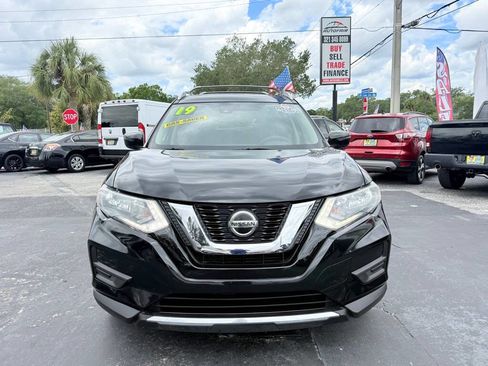 Used 2019 Nissan Rogue S w/ Special Edition Package FWD image 2