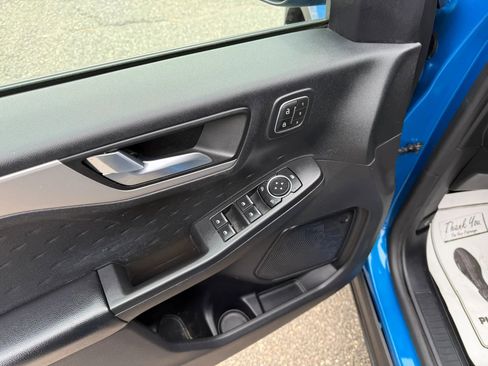 Used 2020 Ford Escape SEL image 34