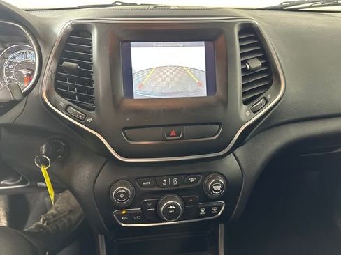 Used 2020 Jeep Cherokee Latitude image 33