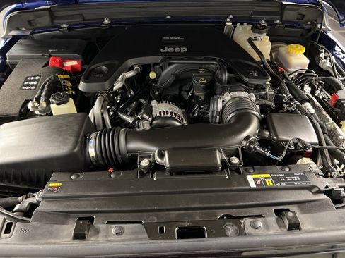 Used 2020 Jeep Wrangler Unlimited Sport image 37