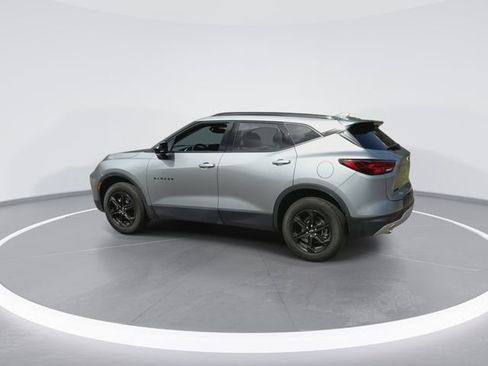 Used 2023 Chevrolet Blazer LT w/ Convenience Package FWD image 8