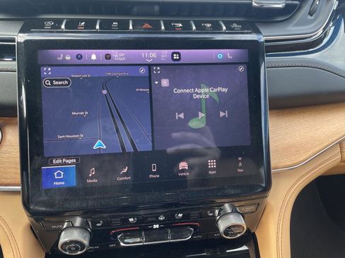 Used 2025 Jeep Grand Cherokee Summit image 18