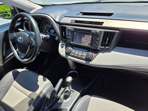 Used 2014 Toyota RAV4 Limited w/ Technology Package AWD/4WD image 11