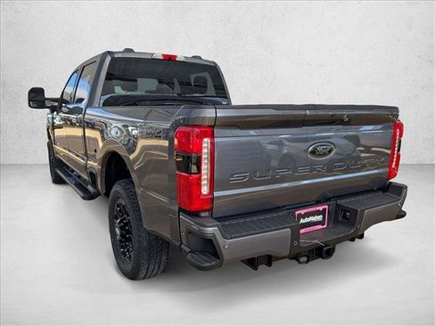 New 2026 Ford F250 Lariat w/ Black Appearance Package AWD/4WD image 9