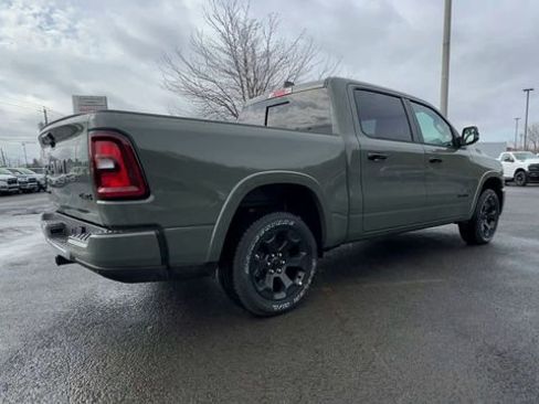 New 2026 RAM 1500 4x4 Crew Cab image 8