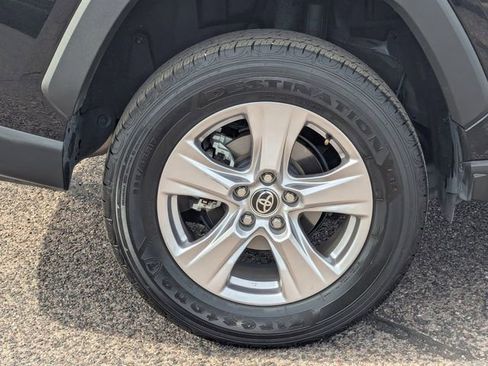 Used 2025 Toyota RAV4 XLE image 9