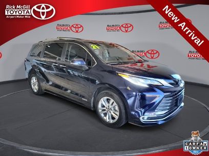 Used 2021 Toyota Sienna Limited