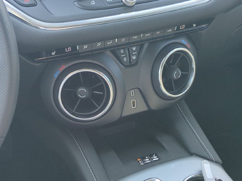 New 2026 Chevrolet Blazer LT w/ Convenience Package FWD image 22