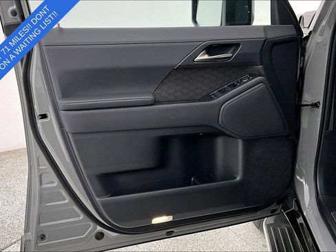 Used 2026 Lexus GX 550 w/ Accessory Package (2T) AWD/4WD image 23