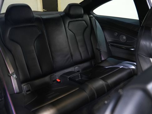 Used 2019 BMW M4 Coupe w/ Competition Package image 32