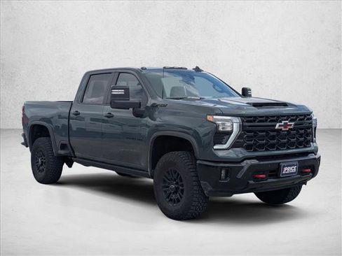 Used 2026 Chevrolet Silverado 2500 ZR2 w/ LPO, Dark Essentials Package AWD/4WD image 3