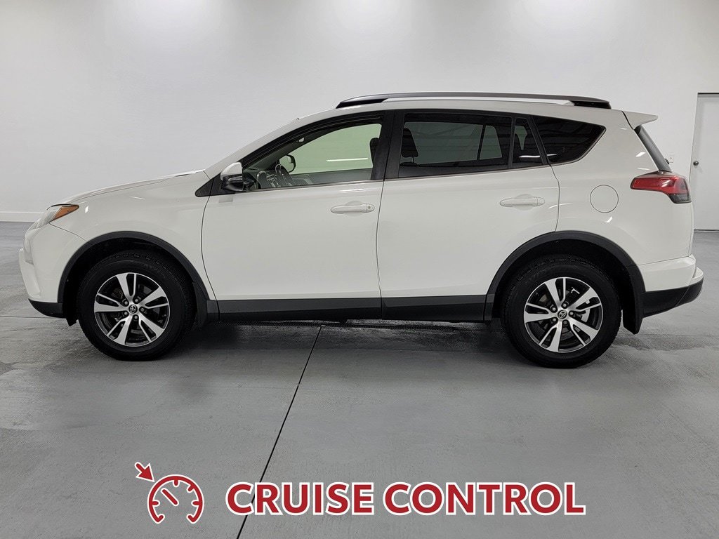 Used 2017 Toyota RAV4 XLE w/ All Weather Liner Package AWD/4WD image 5