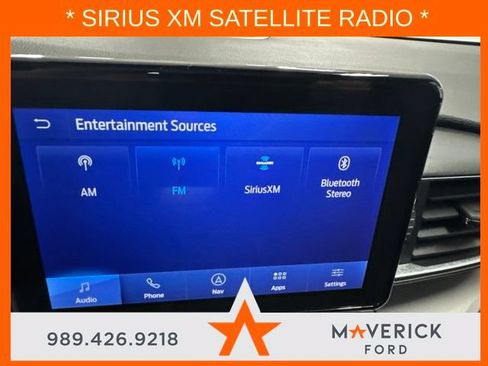 Used 2023 Ford Explorer XLT w/ Equipment Group 202A AWD/4WD image 14
