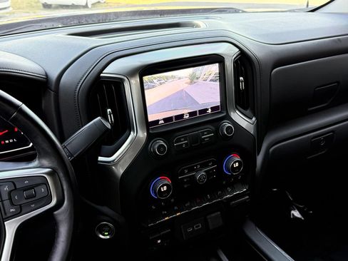 Used 2021 Chevrolet Silverado 1500 LTZ AWD/4WD image 28