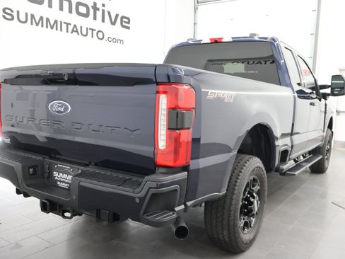 Used 2024 Ford F250 XLT w/ XLT Premium Package AWD/4WD image 4