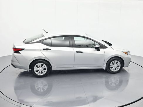Used 2025 Nissan Versa S FWD image 31