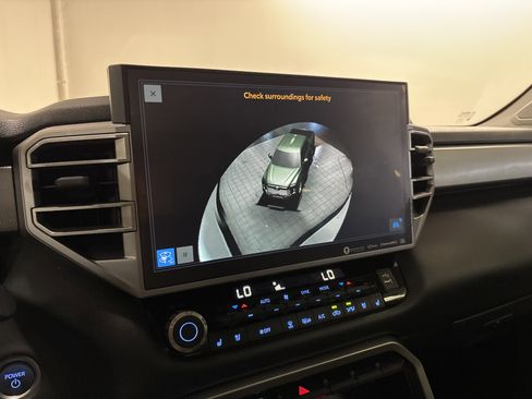 Used 2023 Toyota Tundra Limited image 36