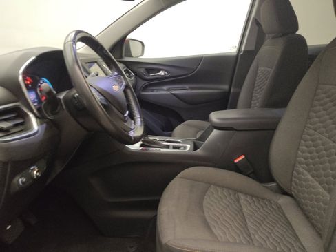 Used 2019 Chevrolet Equinox LT w/ Driver Convenience Package FWD image 17