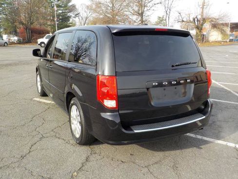 Used 2016 Dodge Grand Caravan SE w/ Quick Order Package 29E SE image 9