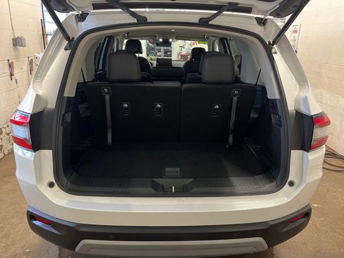 Used 2025 Honda Pilot EX-L image 28