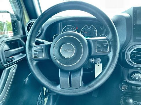 Used 2013 Jeep Wrangler Sport AWD/4WD image 11