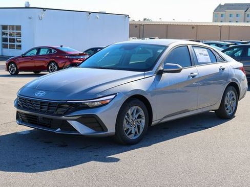 New 2026 Hyundai Elantra Blue FWD image 6