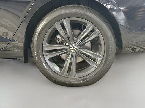 Used 2023 Volkswagen Jetta SE w/ Panoramic Sunroof Package FWD image 37